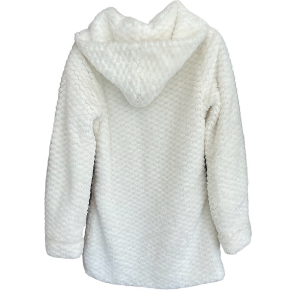 Fur coat with hood - Picture 2 of 11